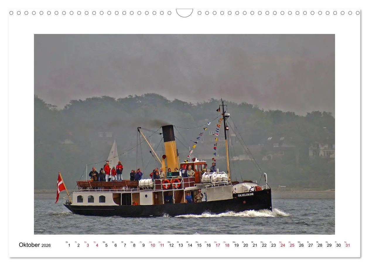 Bild: 9783457896570 | Rauchfahnen über der Ostsee - Schiffe unter Dampf (Wandkalender...