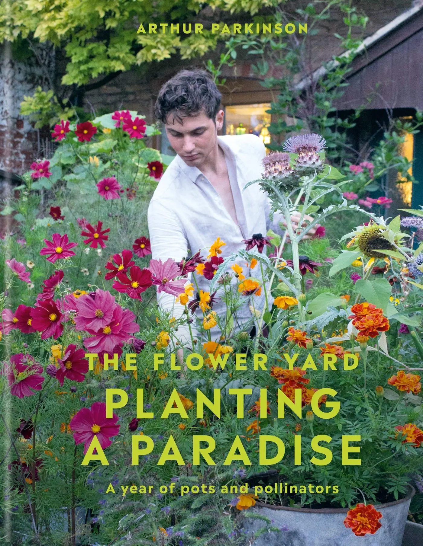 Cover: 9781914239670 | Planting a Paradise | A year of pots and pollinators | Parkinson