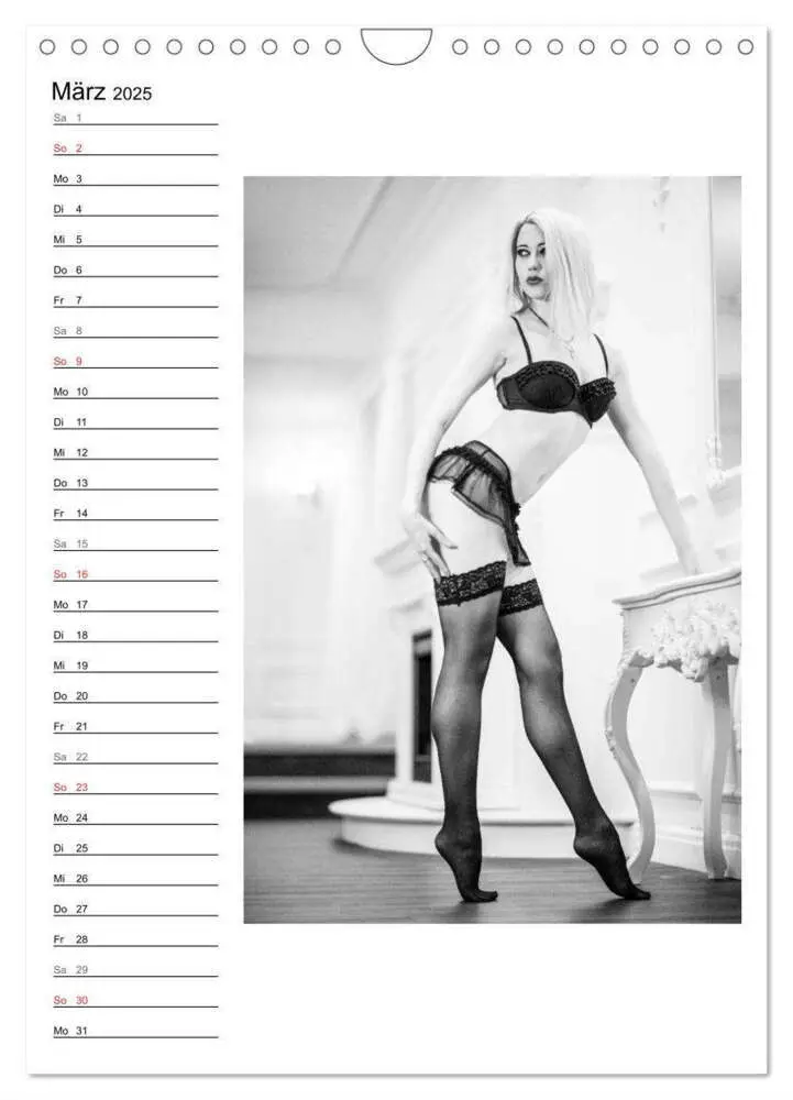 Bild: 9783457030271 | Mode in schwarz und weiß (Wandkalender 2025 DIN A4 hoch), CALVENDO...