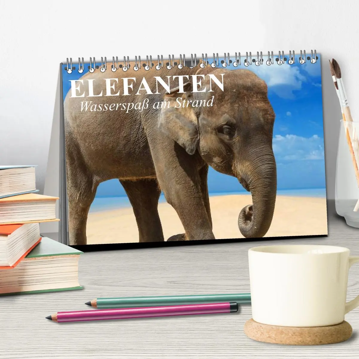 Bild: 9783516213171 | Elefanten - Wasserspaß am Strand (Tischkalender 2026 DIN A5 quer),...