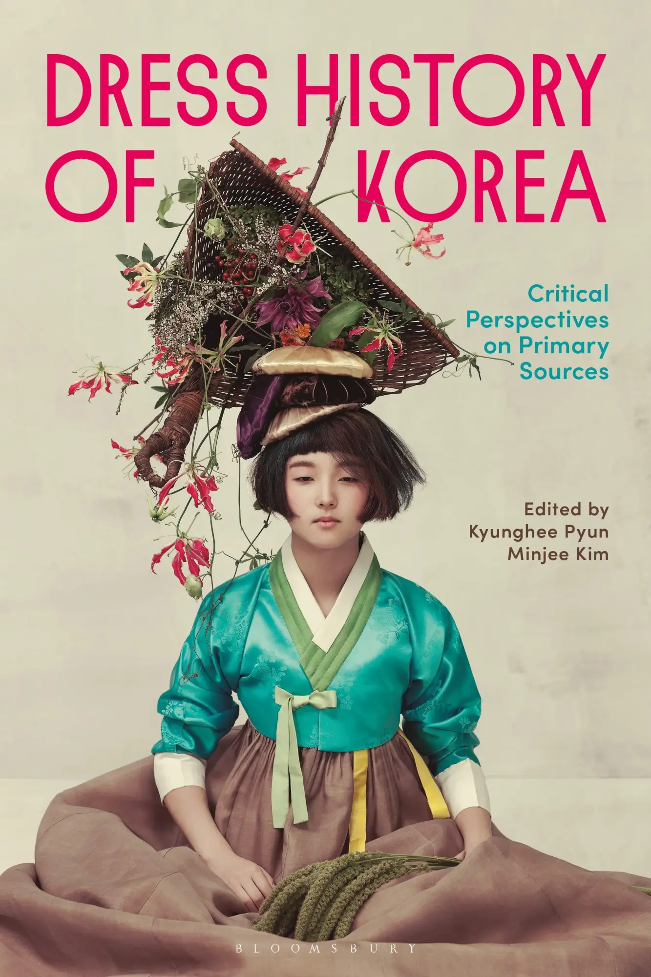 Cover: 9781350143371 | Dress History of Korea | Critical Perspectives on Primary Sources