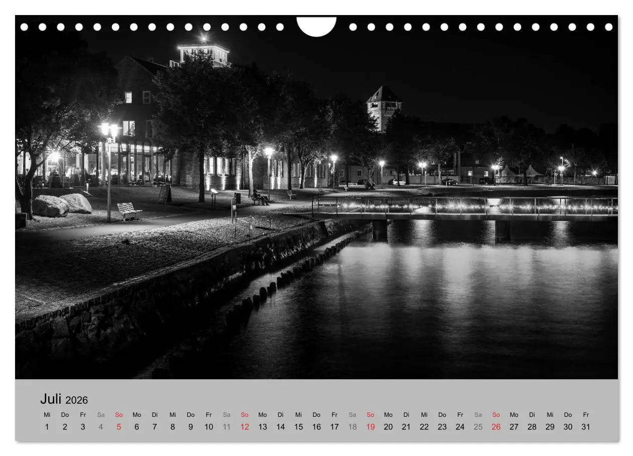 Bild: 9783516034271 | Hansestadt Stralsund bei Nacht (mit GPS-Koordinaten) (Wandkalender...