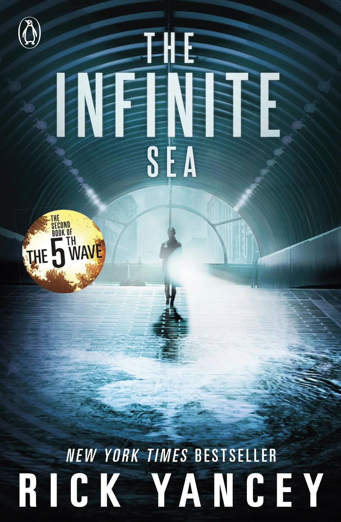 Cover: 9780141345871 | The 5th Wave 2. The Infinite Sea | Rick Yancey | Taschenbuch | 300 S.