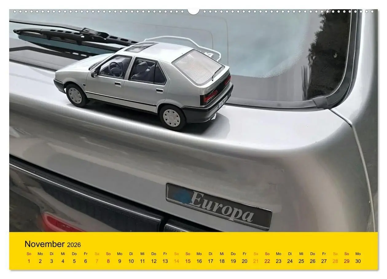 Bild: 9783516725971 | Historische Renault (Wandkalender 2026 DIN A2 quer), CALVENDO...
