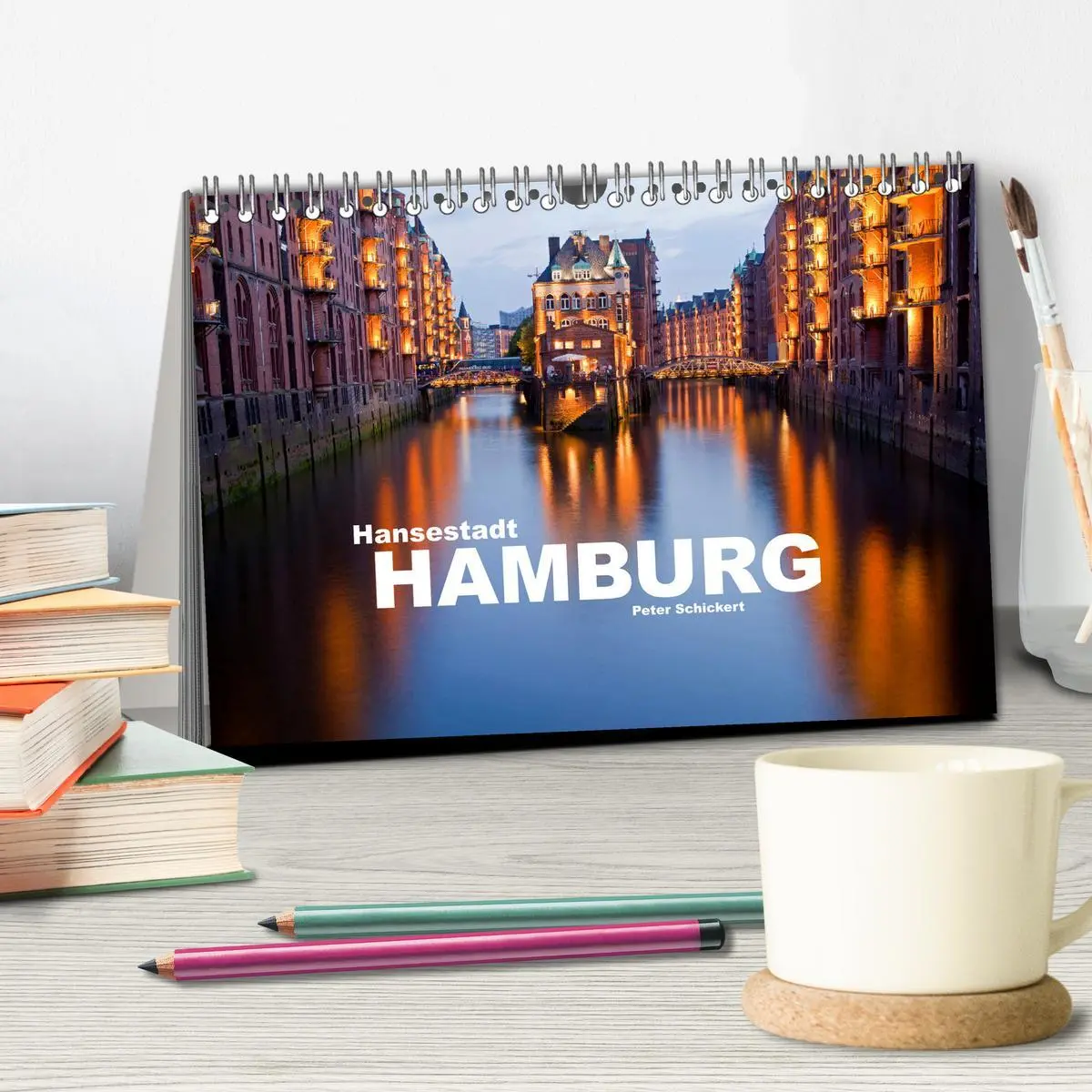 Bild: 9783516146271 | Hansestadt Hamburg (Tischkalender 2026 DIN A5 quer), CALVENDO...