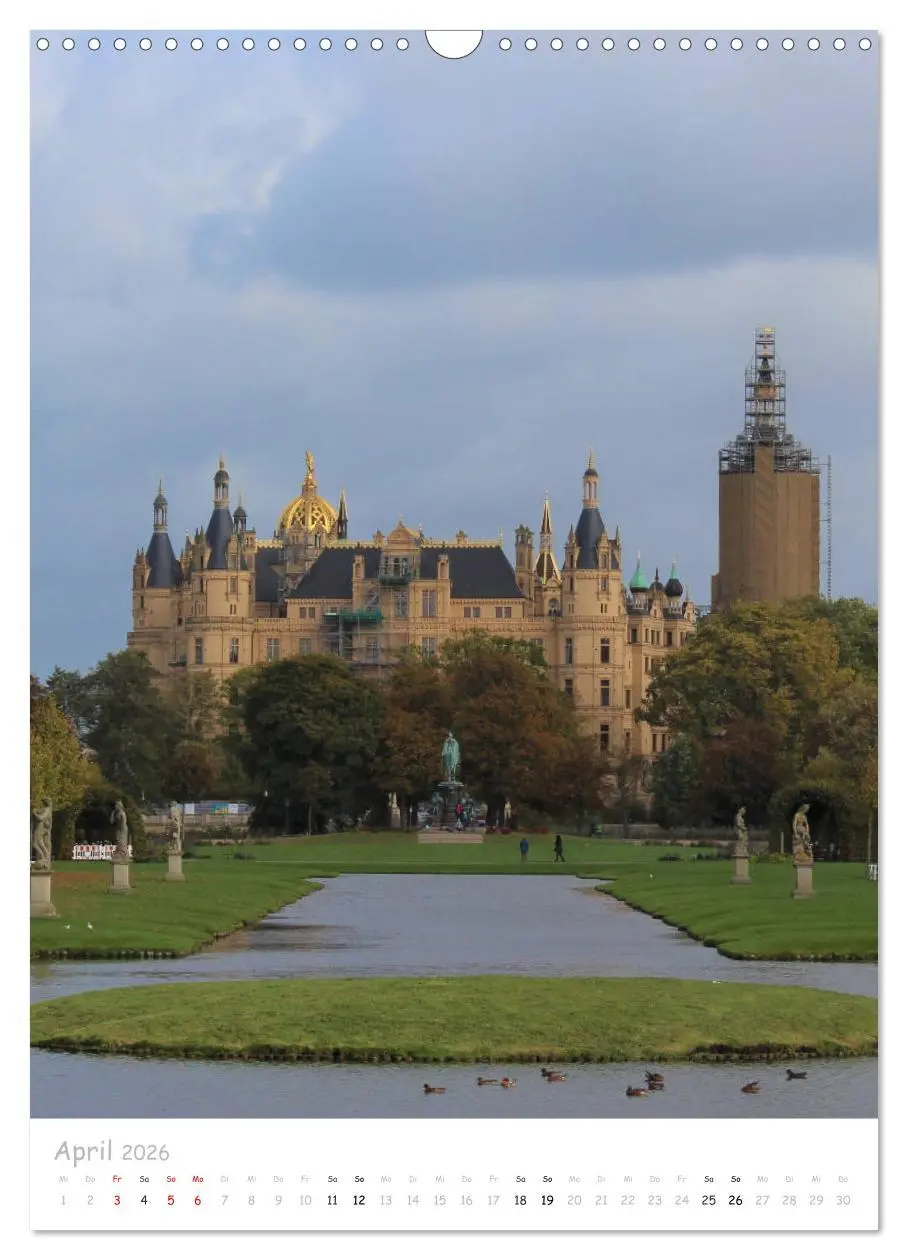 Bild: 9783516400472 | Ein Tag durch Schwerin (Wandkalender 2026 DIN A3 hoch), CALVENDO...