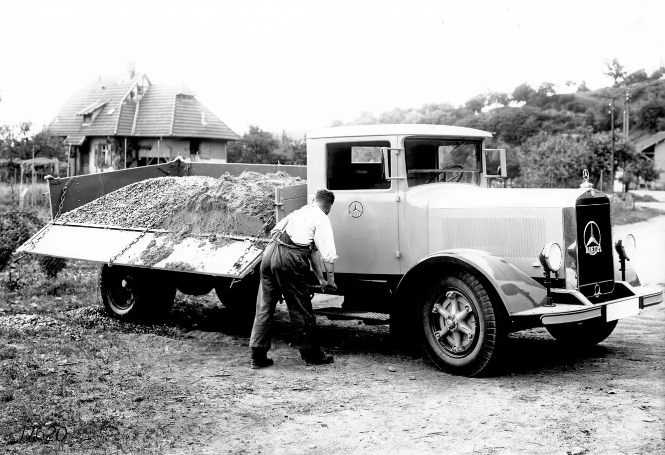 Bild: 9783751611572 | Die mittleren Lastwagen von Mercedes-Benz bis 1945 | Alexander Weber