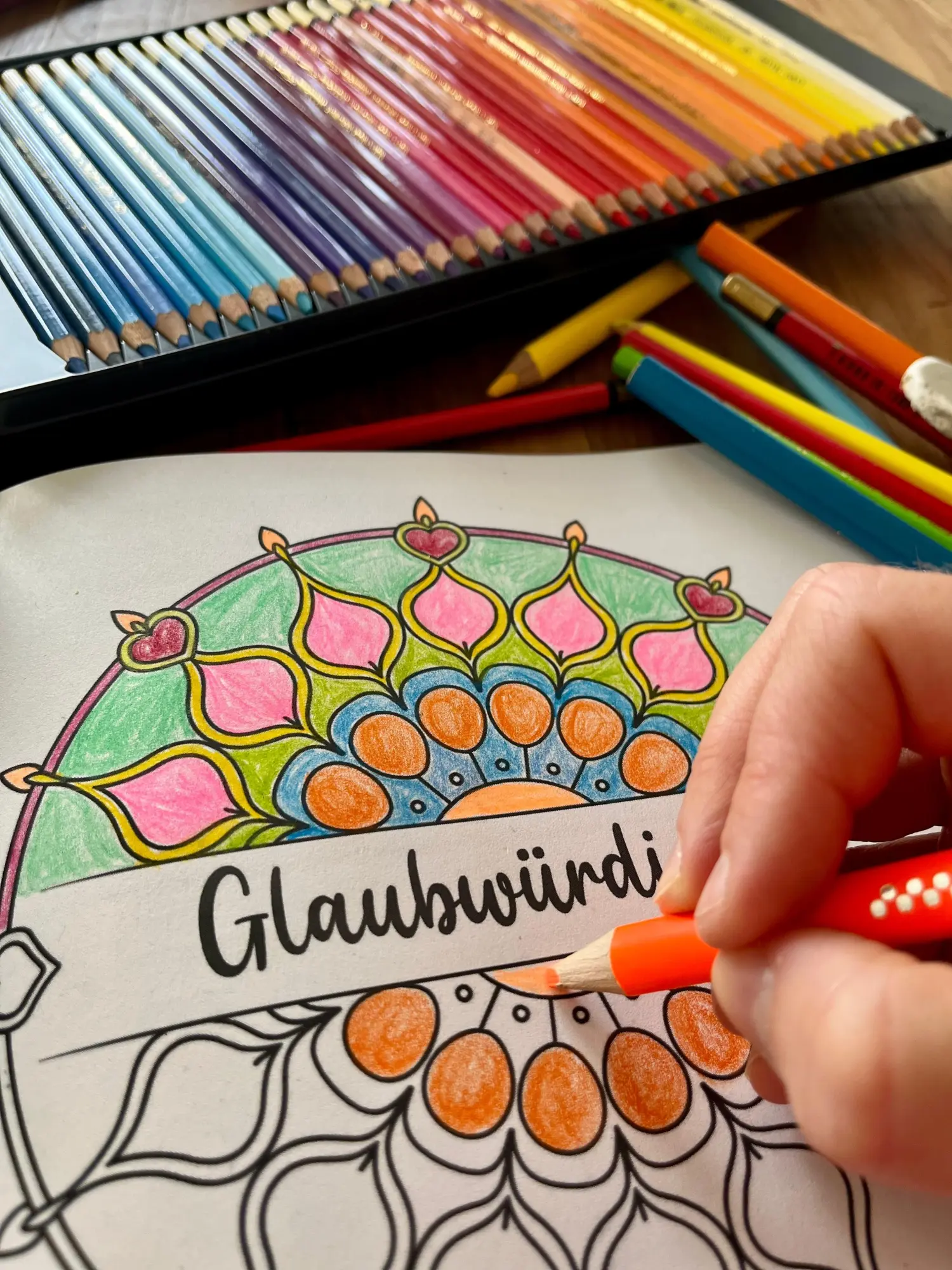 Bild: 9783947672172 | Wertevolle Mandalas | Ausmalen und die Kraft der Werte entdecken