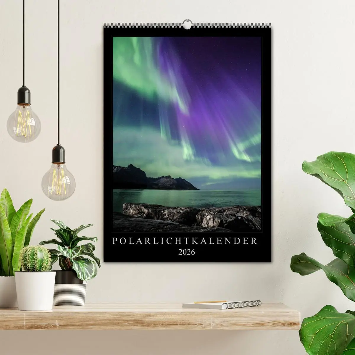 Bild: 9783516402872 | Polarlichtkalender (Wandkalender 2026 DIN A2 hoch), CALVENDO...