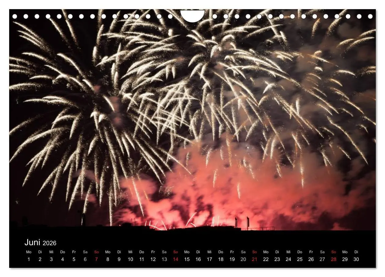 Bild: 9783516184372 | Feuerwerk (Wandkalender 2026 DIN A4 quer), CALVENDO Monatskalender