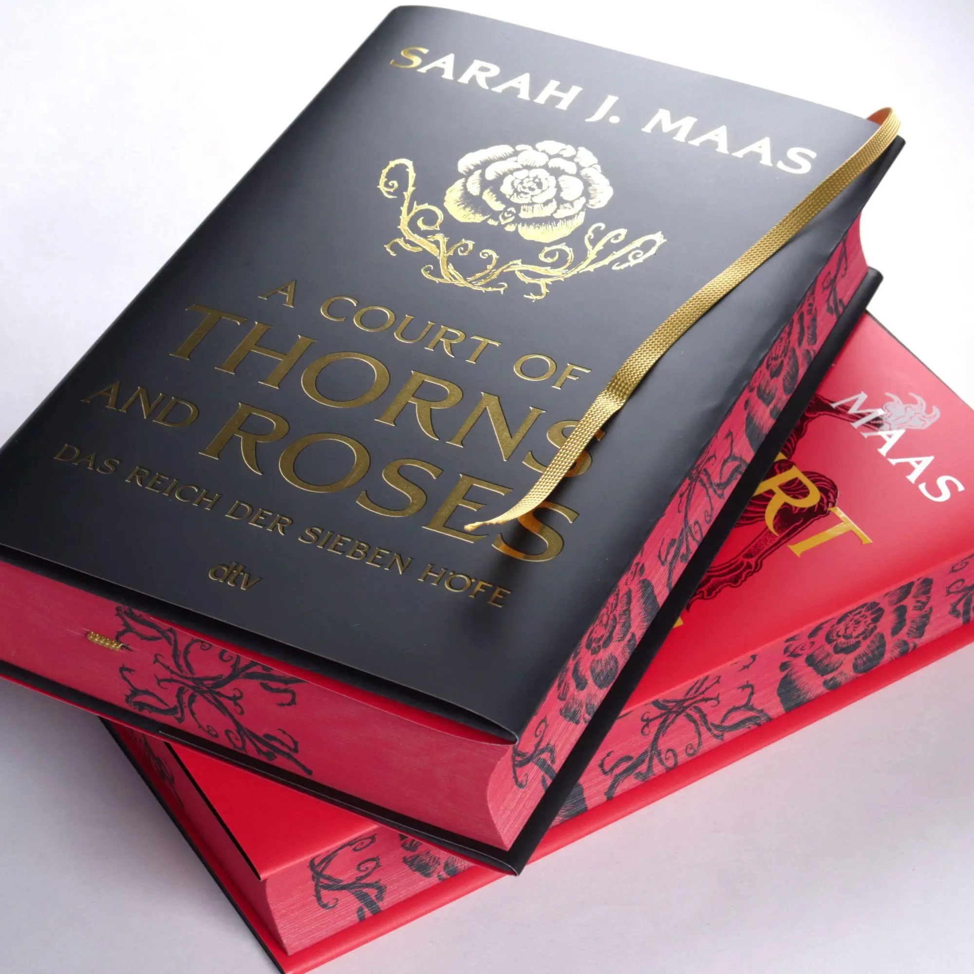 Bild: 9783423285872 | A Court of Thorns and Roses | Sarah J. Maas | Buch | 480 S. | Deutsch