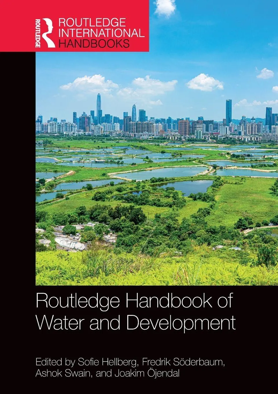 Cover: 9780367558772 | Routledge Handbook of Water and Development | Sofie Hellberg (u. a.)