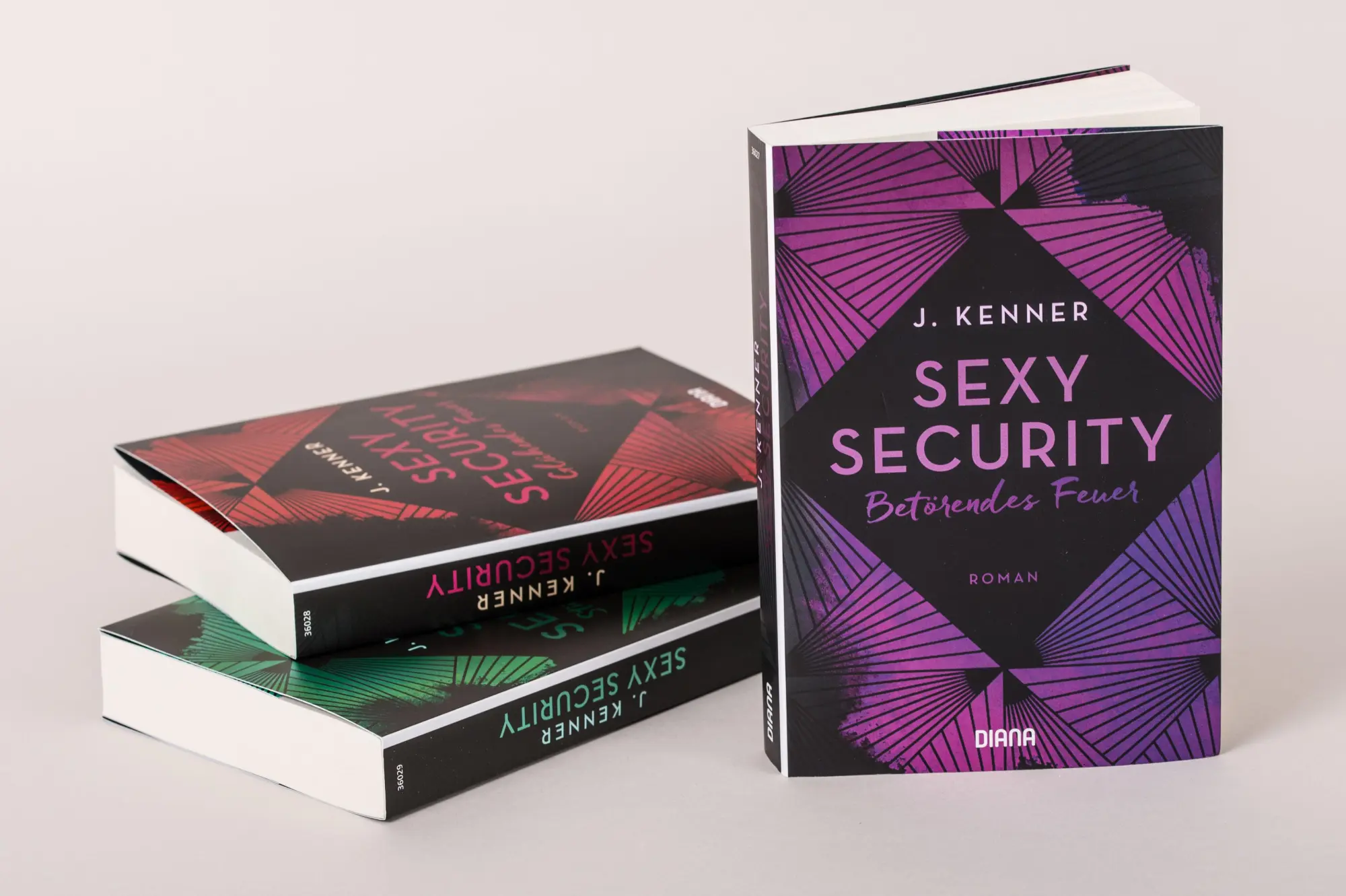 Bild: 9783453360273 | Sexy Security | Betörendes Feuer - Roman | J. Kenner | Taschenbuch