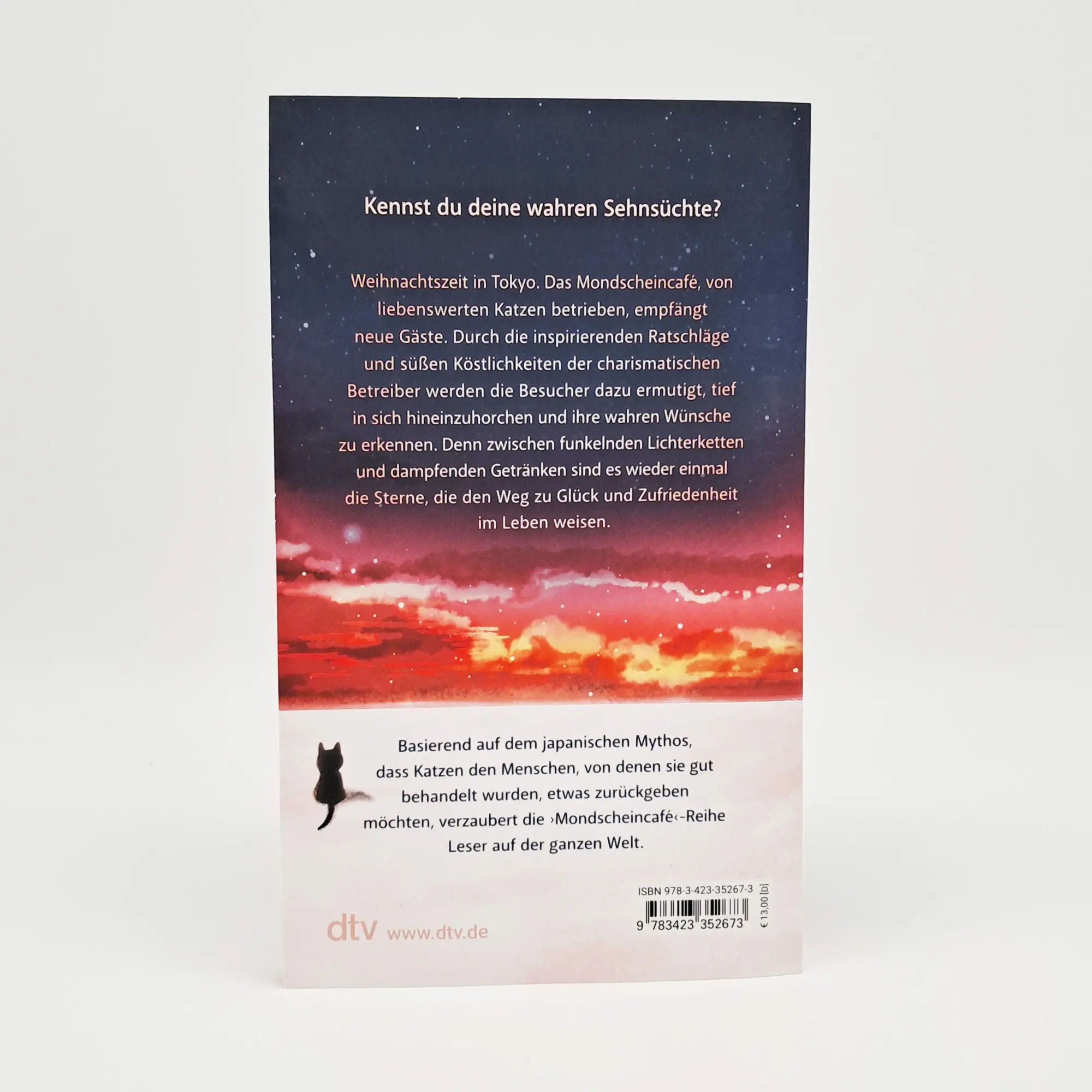 Bild: 9783423352673 | Weihnachten im Mondscheincafé | Mai Mochizuki | Taschenbuch | 208 S.