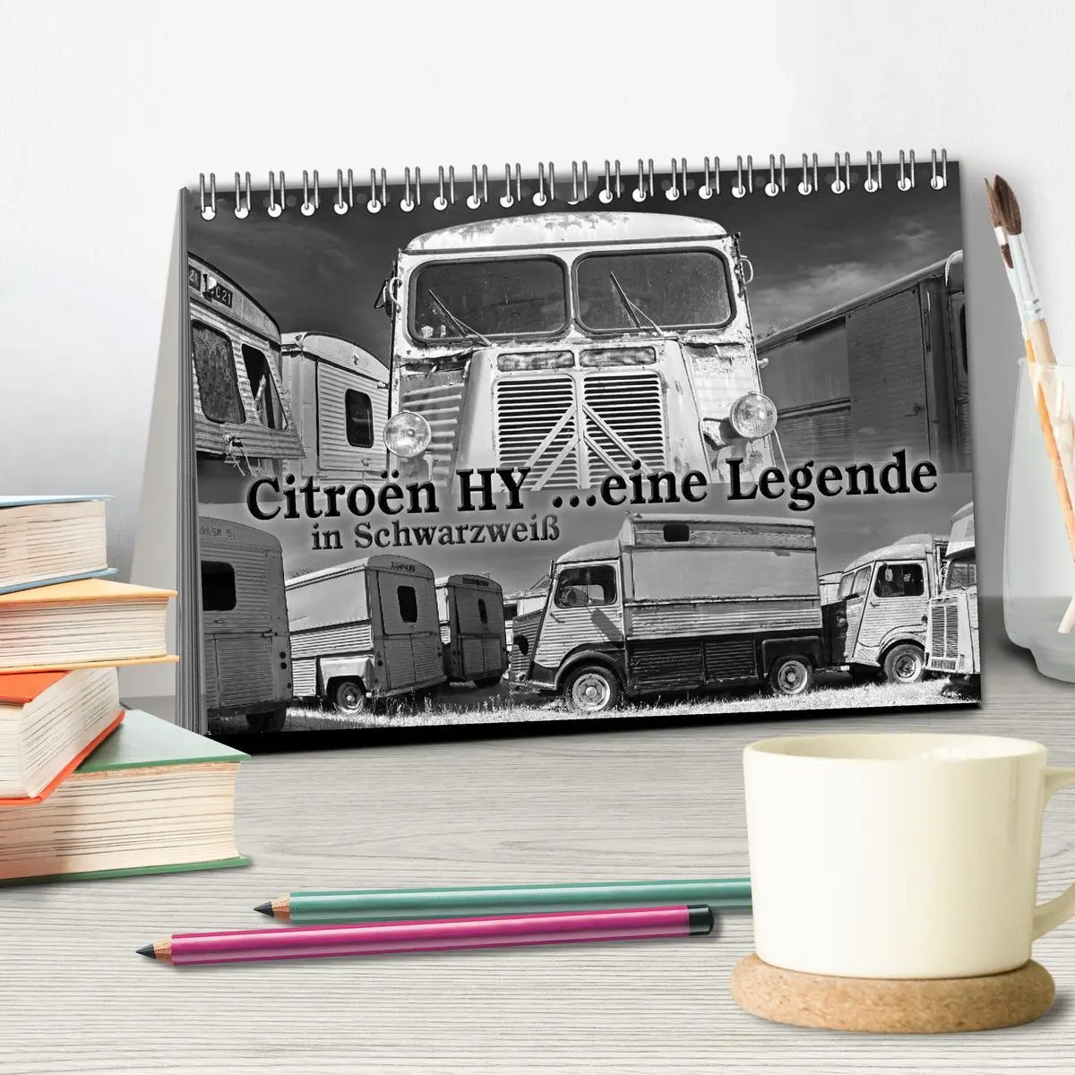 Bild: 9783457783573 | Citroën HY eine Legende in Schwarzweiß (Tischkalender 2026 DIN A5...