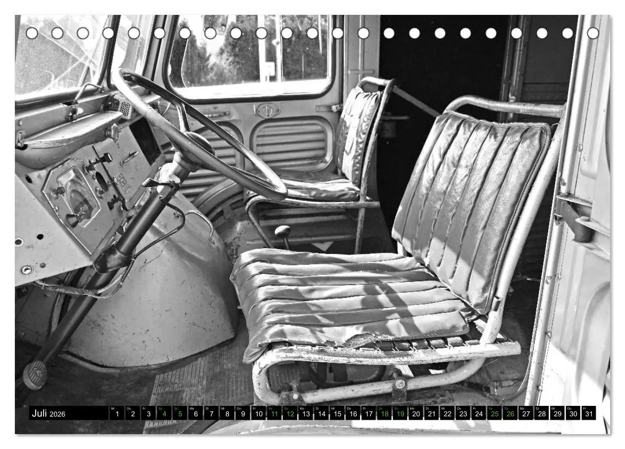 Bild: 9783457783573 | Citroën HY eine Legende in Schwarzweiß (Tischkalender 2026 DIN A5...