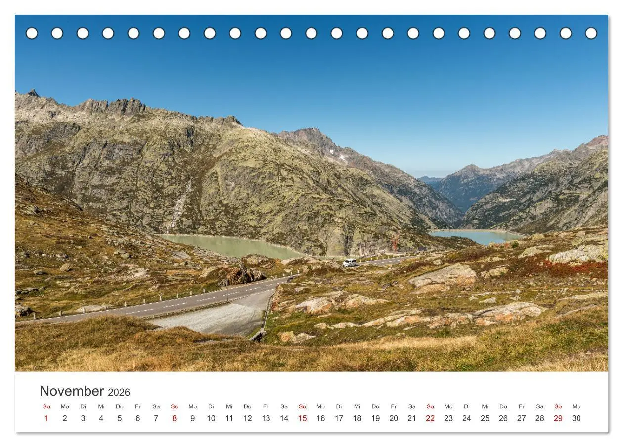 Bild: 9783457404973 | Schweizer Alpenpässe (Tischkalender 2026 DIN A5 quer), CALVENDO...