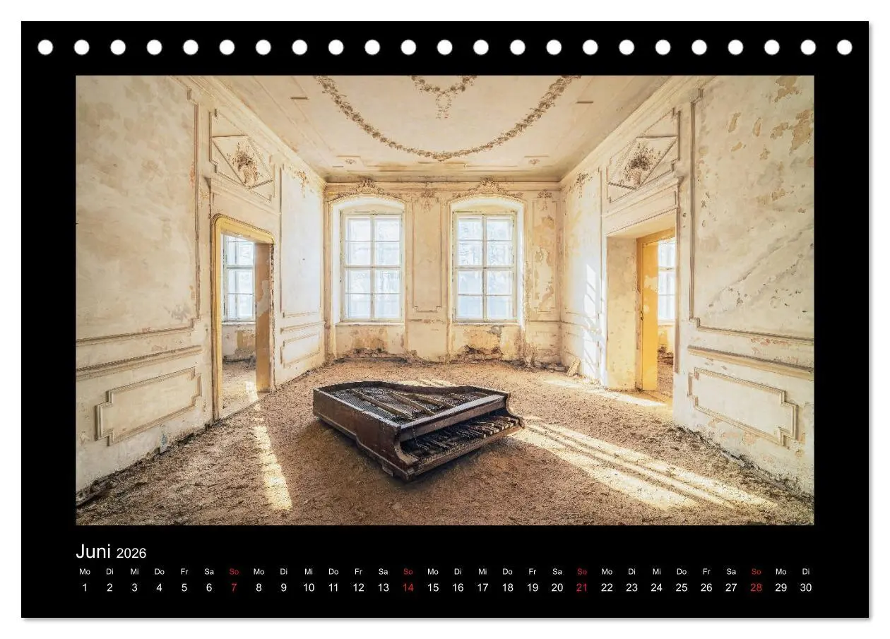 Bild: 9783457795873 | Die Schönheit des Verfalls - Lost Places (Tischkalender 2026 DIN A5...