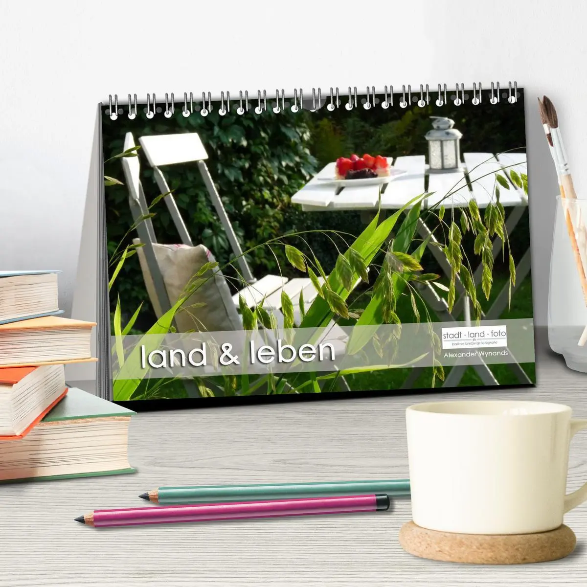 Bild: 9783457977873 | land und leben (Tischkalender 2026 DIN A5 quer), CALVENDO...
