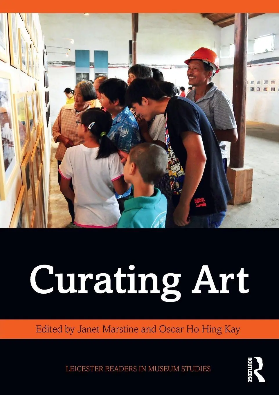 Cover: 9781138907973 | Curating Art | Janet Marstine (u. a.) | Taschenbuch | Englisch | 2021