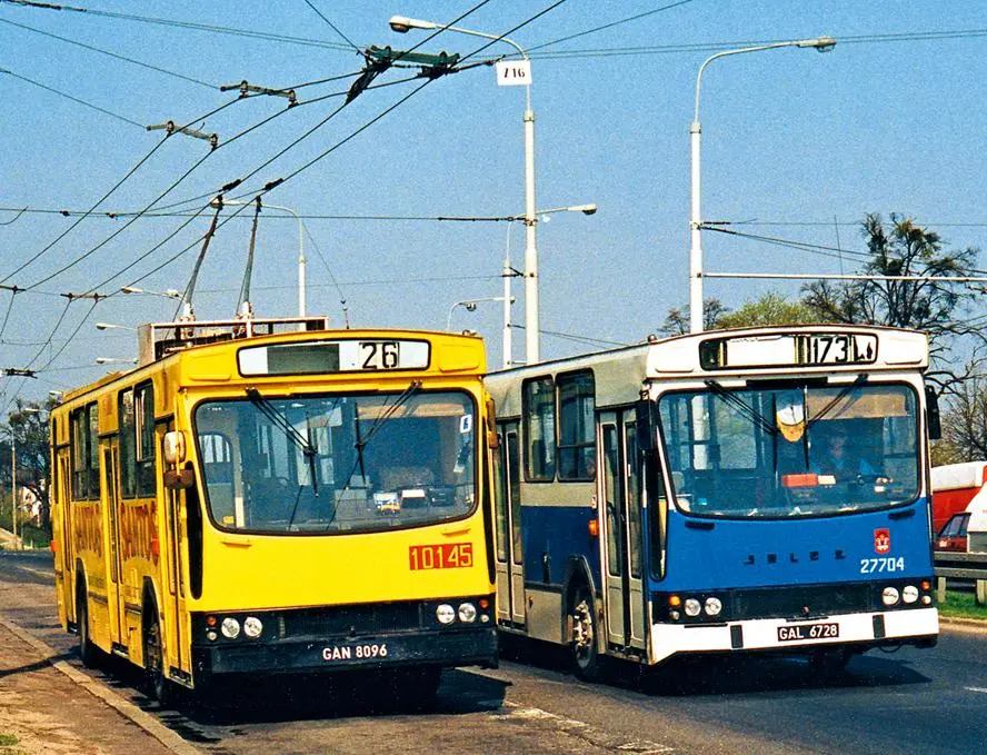 Bild: 9783751611374 | Jahrbuch Omnibusse 2025 | Peter Michels | Taschenbuch | 144 S. | 2024
