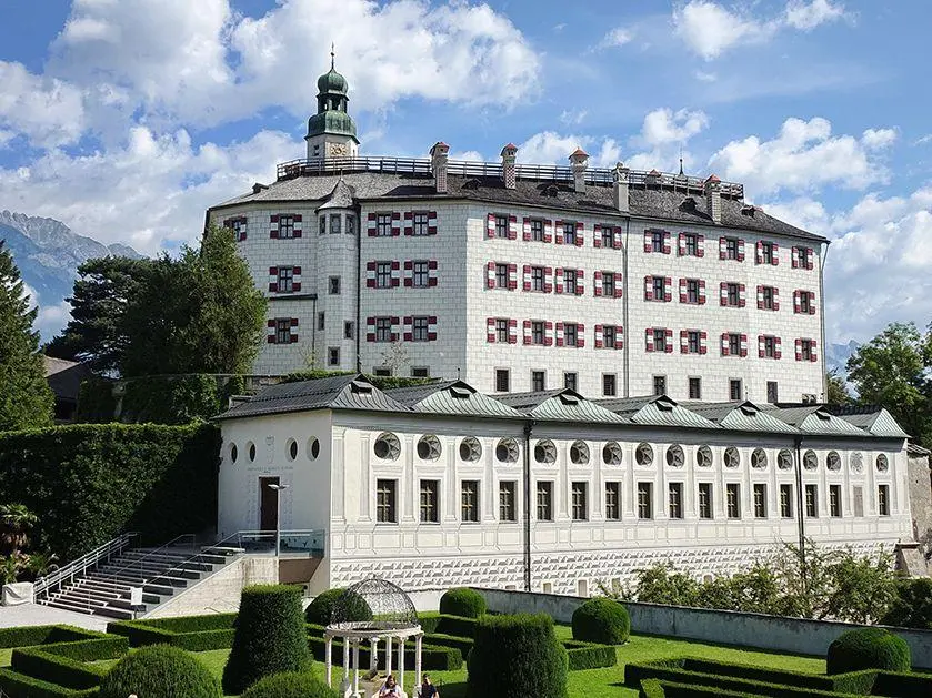Bild: 9783702243074 | Die schönsten Tiroler Burgen und Schlösser | Anton Prock | Taschenbuch