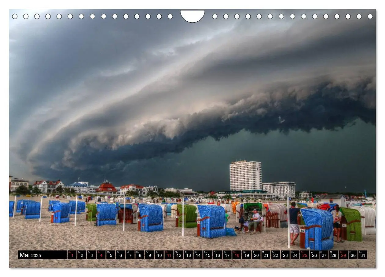 Bild: 9783435663774 | Urlaub in Warnemünde (Wandkalender 2025 DIN A4 quer), CALVENDO...