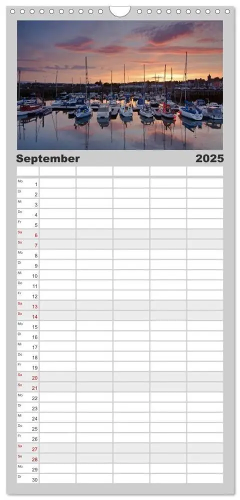 Bild: 9783457115374 | Familienplaner 2025 - Schottland mit 5 Spalten (Wandkalender, 21 x...