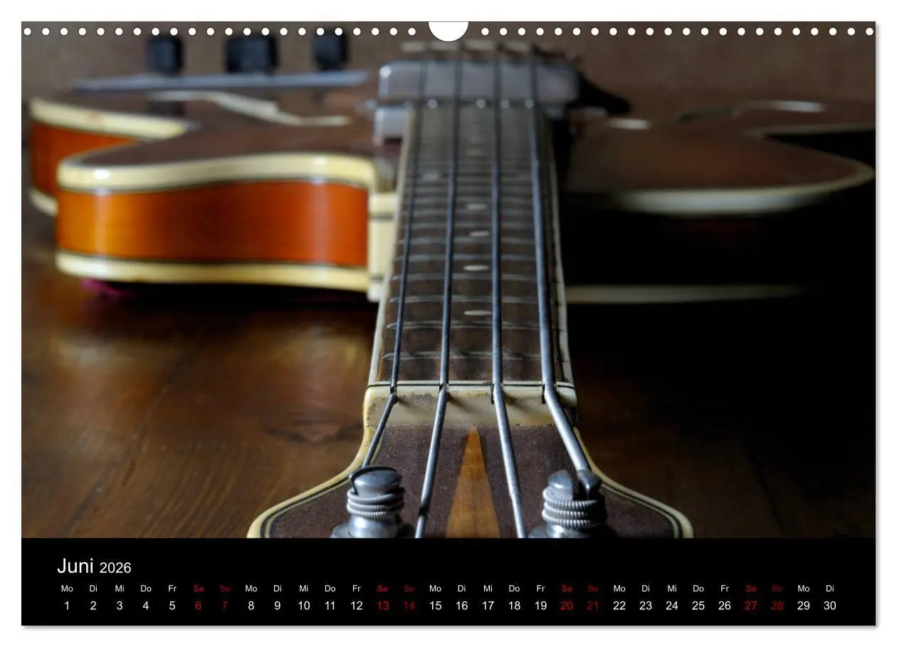 Bild: 9783457895474 | Feinheiten - Alte Gitarren im Detail (Wandkalender 2026 DIN A3...