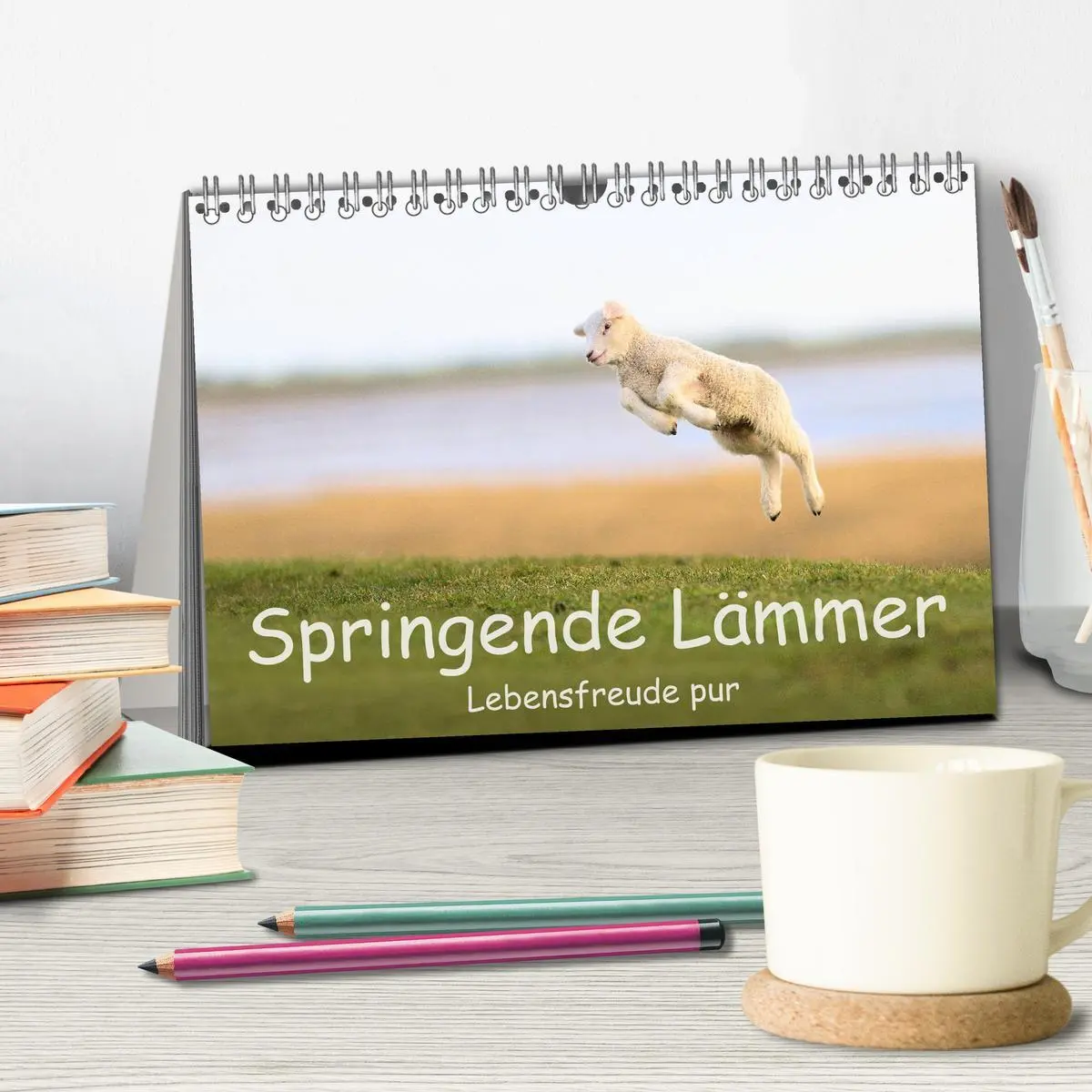 Bild: 9783457789674 | Springende Lämmer: Lebensfreude pur (Tischkalender 2026 DIN A5...