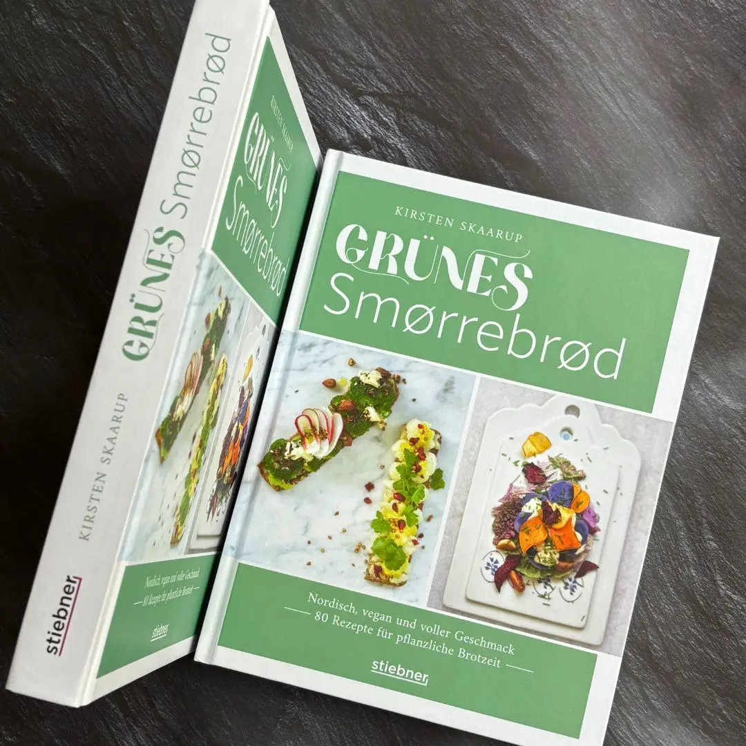 Bild: 9783830710875 | Grünes Smørrebrød | Kirsten Skaarup | Buch | 250 S. | Deutsch | 2025