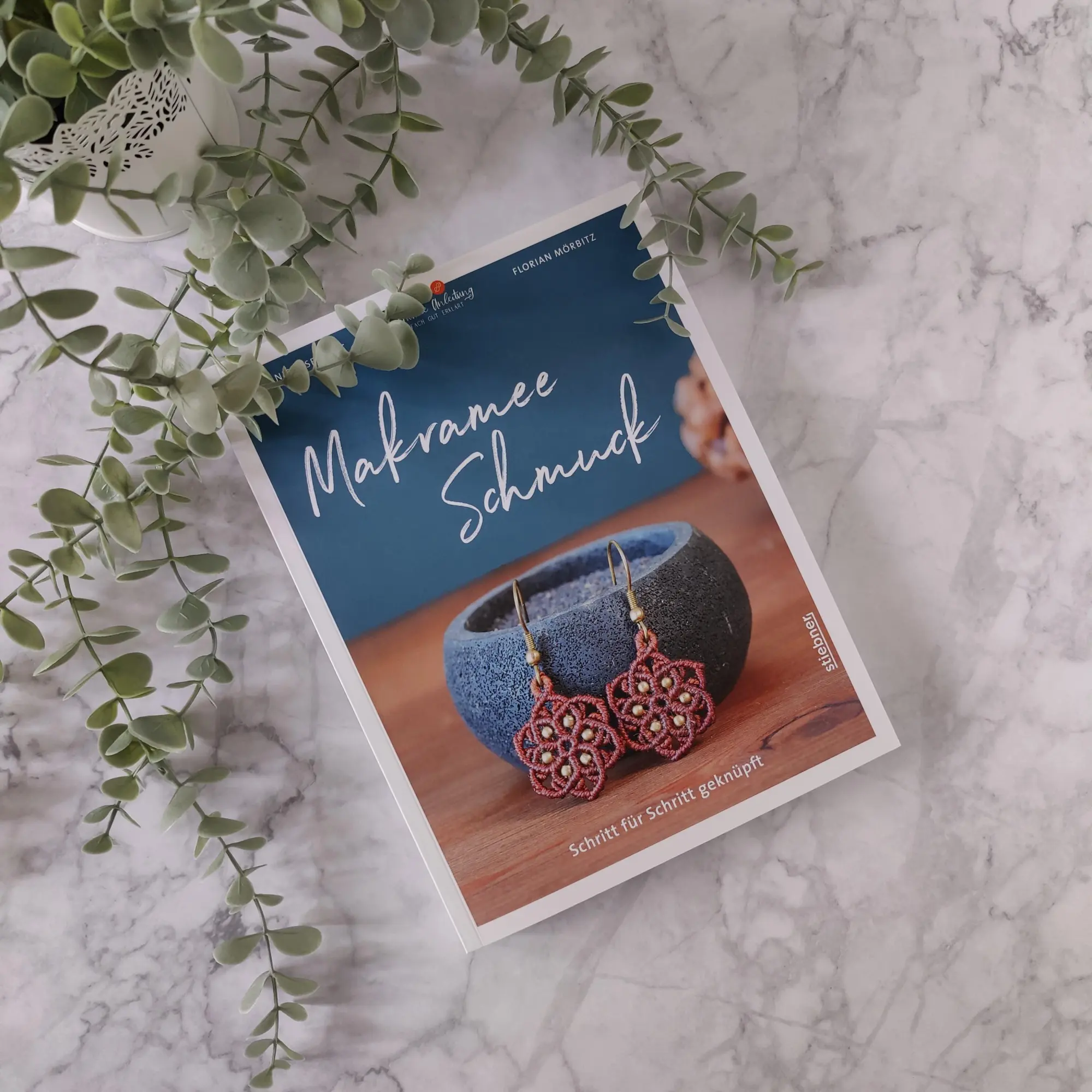 Bild: 9783830721475 | Makramee Schmuck | Florian Mörbitz (u. a.) | Taschenbuch | 176 S.
