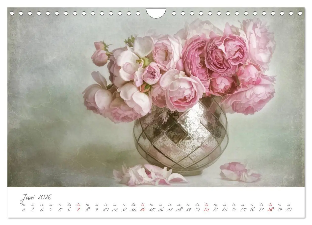 Bild: 9783516101775 | Blüten Poesie (Wandkalender 2026 DIN A4 quer), CALVENDO Monatskalender