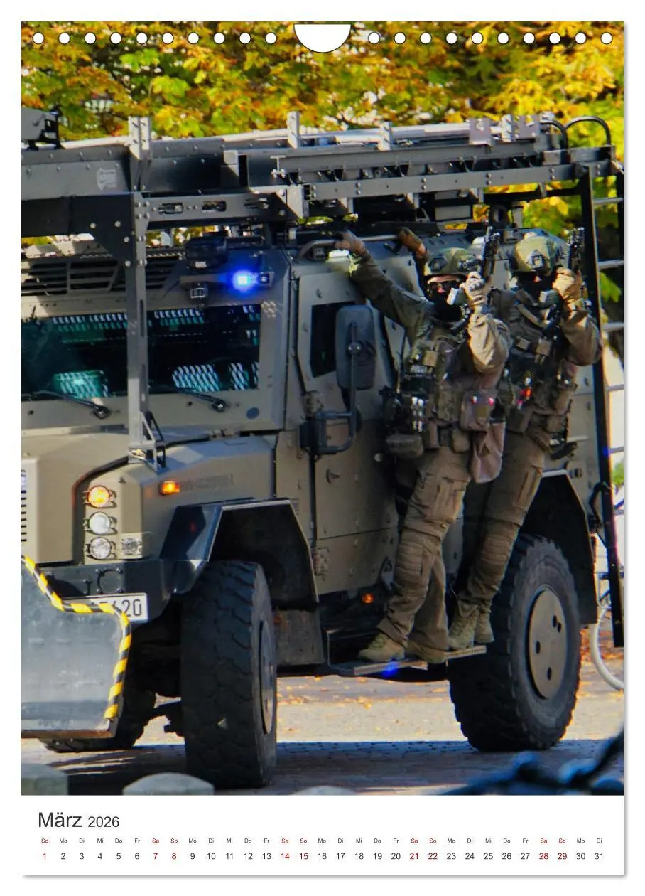 Bild: 9783516321975 | Tag der Polizei (Wandkalender 2026 DIN A4 hoch), CALVENDO...