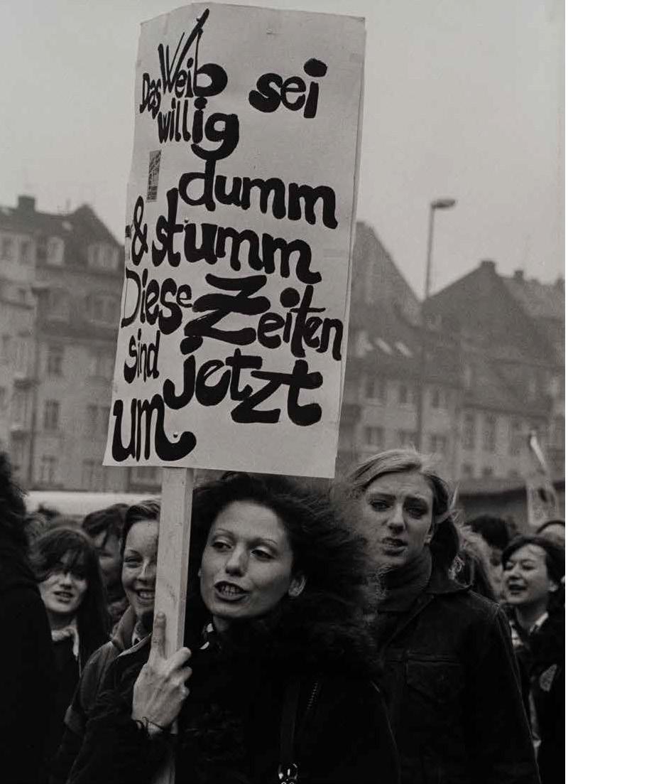 Bild: 9783422803275 | Barbara Klemm | Entscheidende Momente | Peter Forster (u. a.) | Buch
