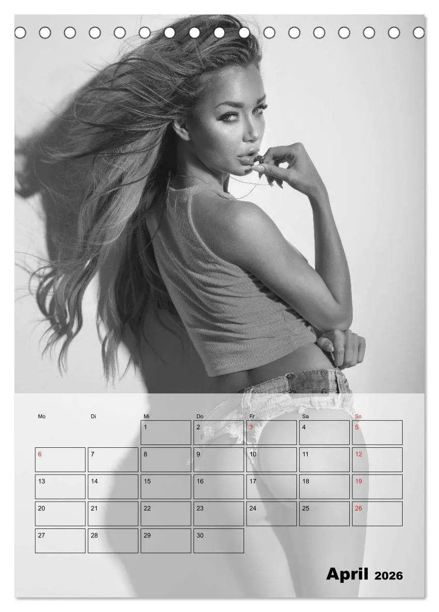 Bild: 9783516443875 | Knisternde Erotik in schwarz-weiß (Tischkalender 2026 DIN A5 hoch),...