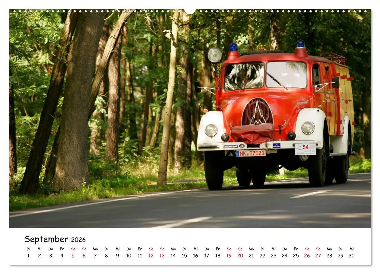 Bild: 9783516225075 | Klassische Lastkraftwagen (Wandkalender 2026 DIN A2 quer), CALVENDO...