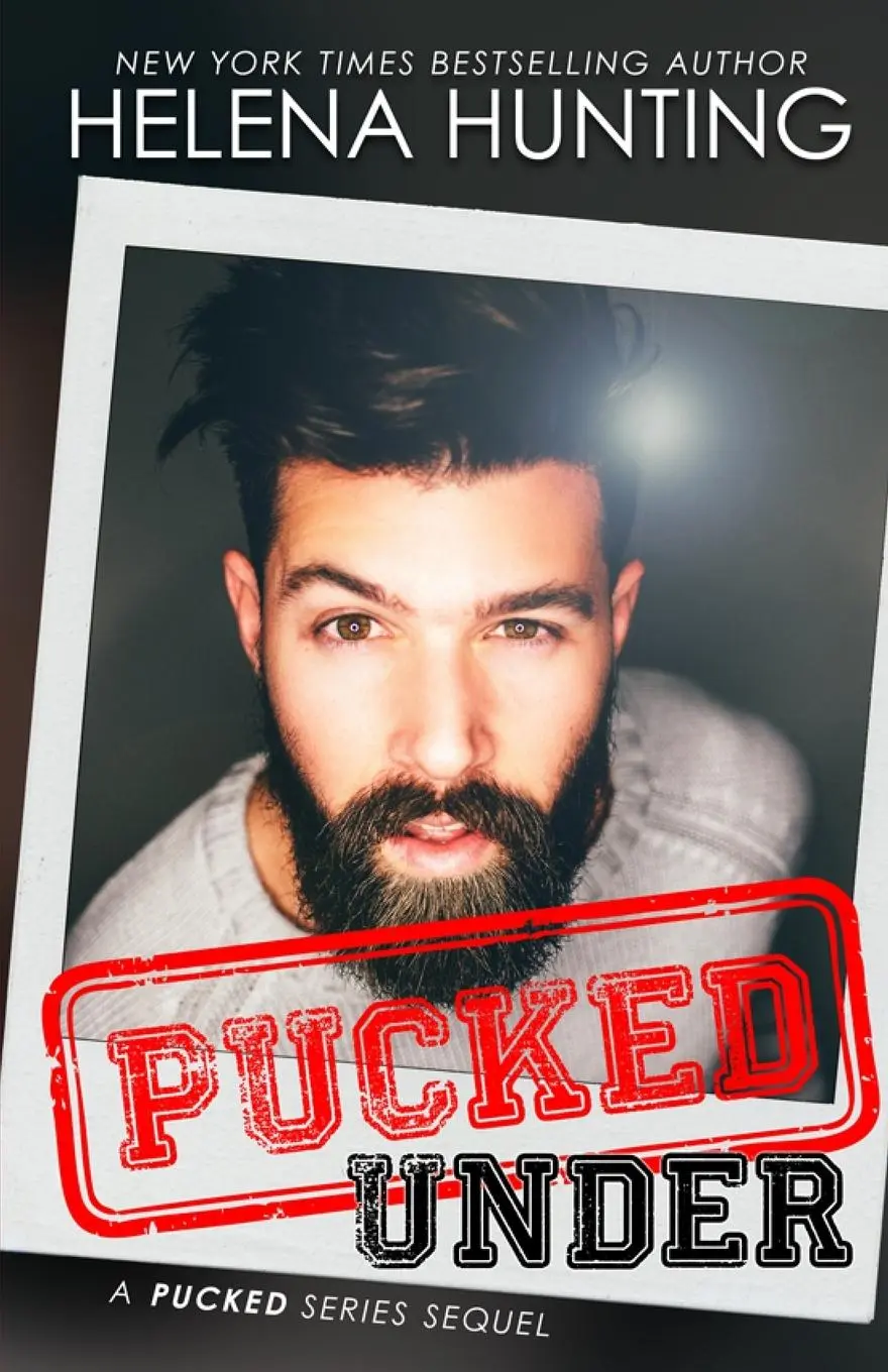 Cover: 9780995085275 | Pucked Under | Helena Hunting | Taschenbuch | Kartoniert / Broschiert