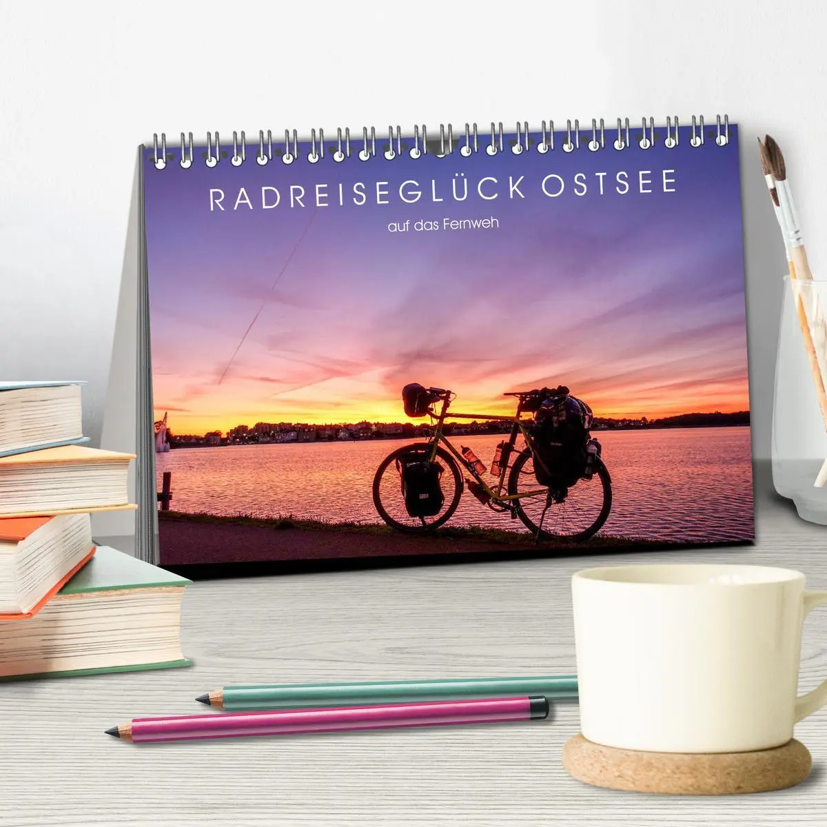 Bild: 9783457696675 | Radreiseglück Ostsee (Tischkalender 2026 DIN A5 quer), CALVENDO...