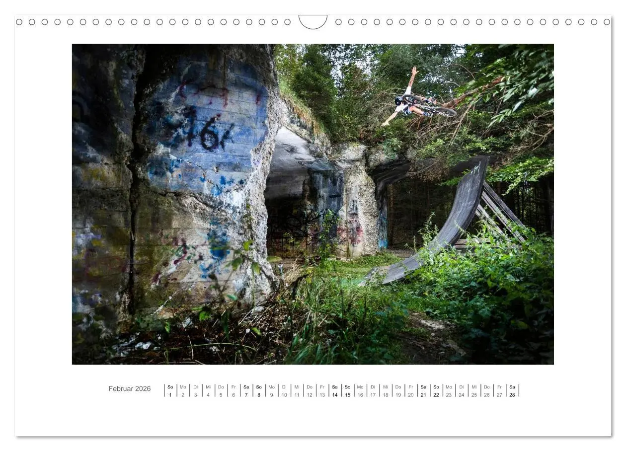 Bild: 9783516019575 | fullbmxcrmo4130 - bmx fotografie von tim korbmacher (Wandkalender...