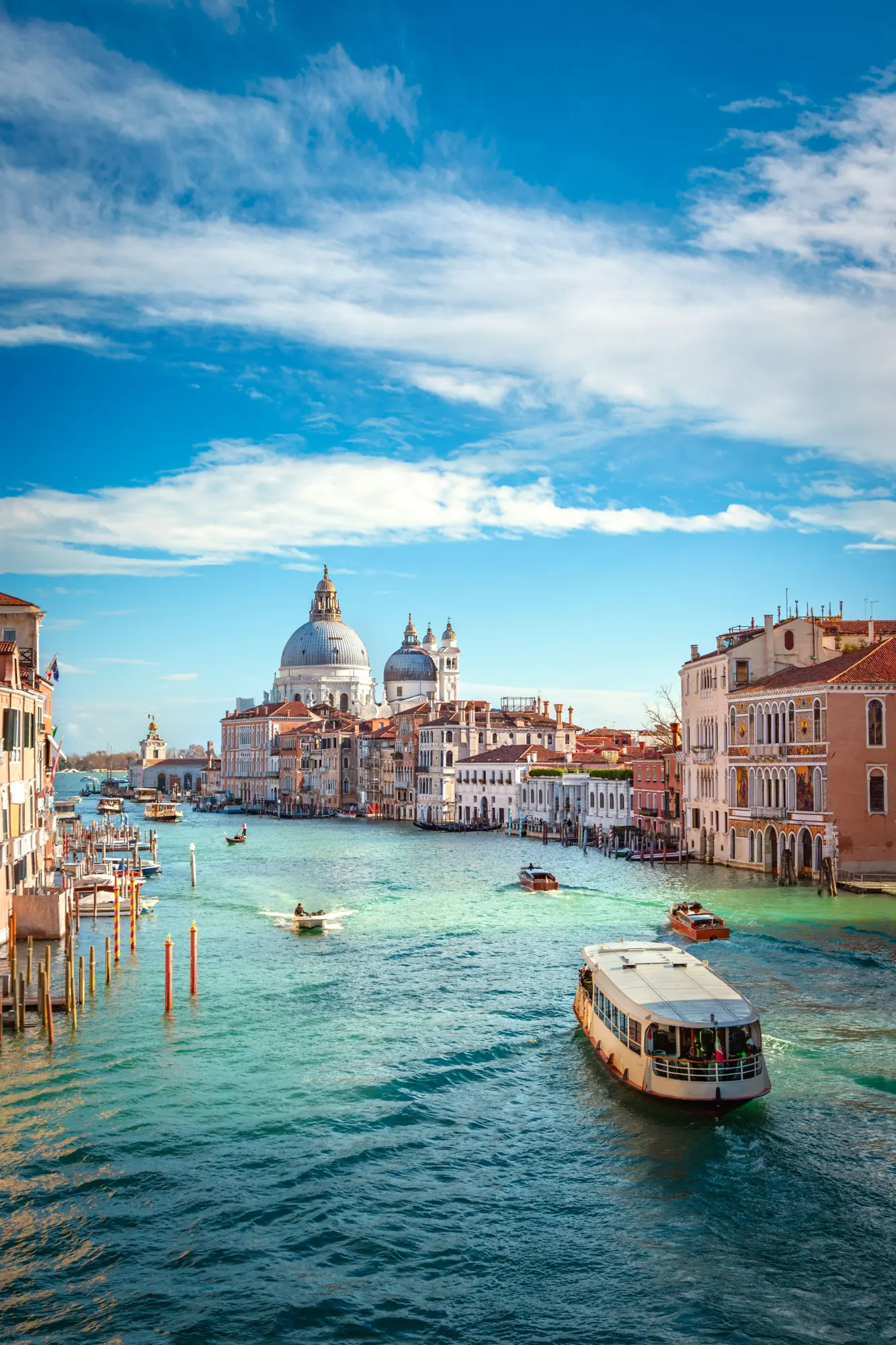 Bild: 9783734332876 | Dein ultimativer Interrail-Guide | Dennis Dienst | Taschenbuch | 2025