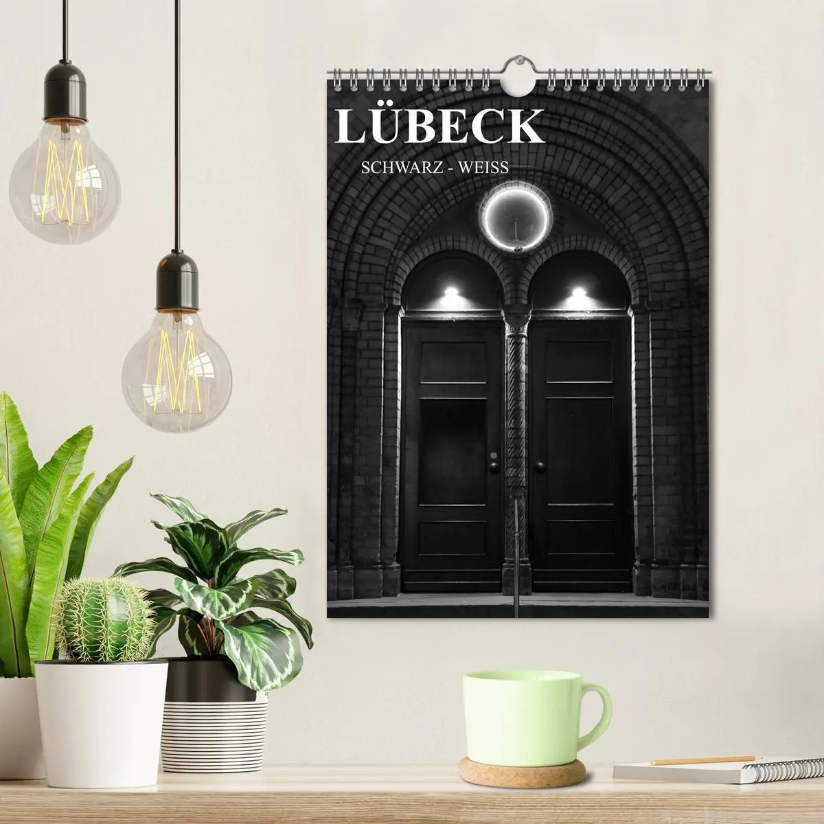 Bild: 9783516454376 | Lübeck schwarz-weiß (Wandkalender 2026 DIN A4 hoch), CALVENDO...