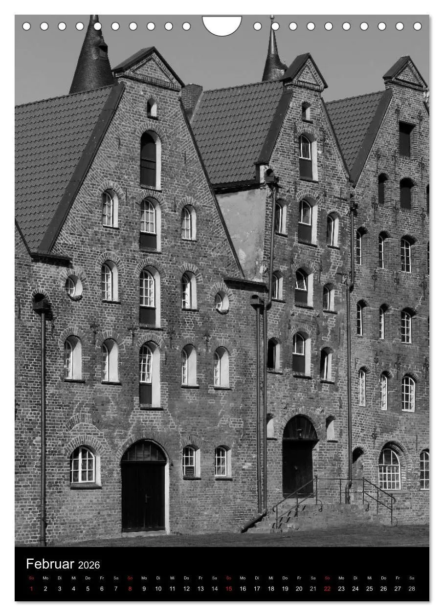 Bild: 9783516454376 | Lübeck schwarz-weiß (Wandkalender 2026 DIN A4 hoch), CALVENDO...