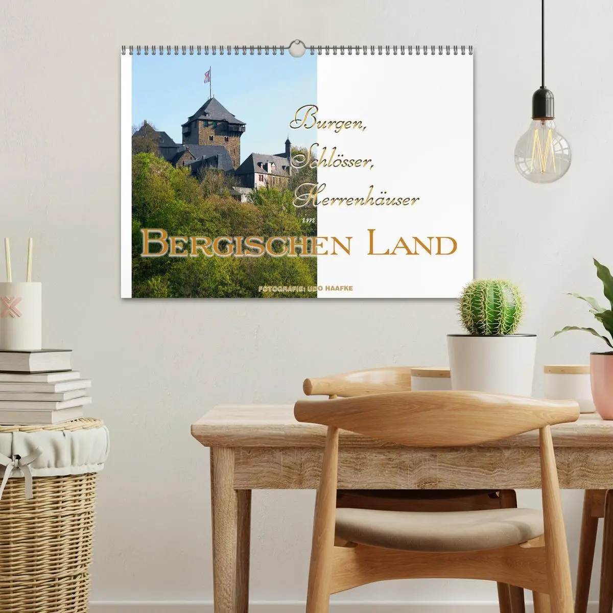 Bild: 9783457816776 | Burgen, Schlösser, Herrenhäuser im Bergischen Land (Wandkalender...