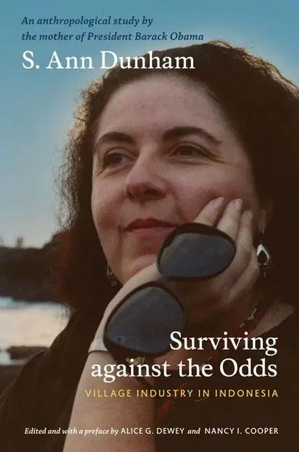 Cover: 9780822346876 | Surviving Against the Odds | Village Industry in Indonesia | Dunham