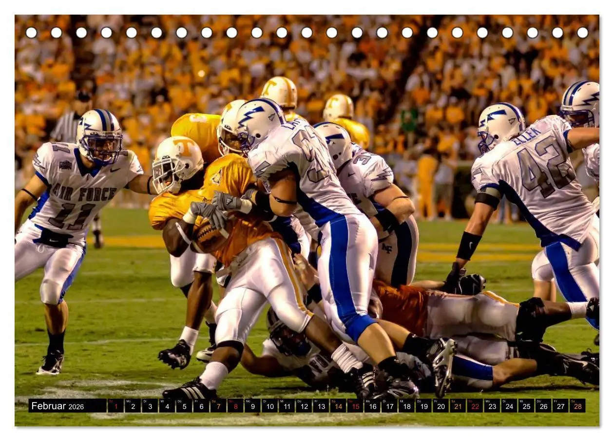 Bild: 9783516048476 | Kraft und Taktik - American Football (Tischkalender 2026 DIN A5...