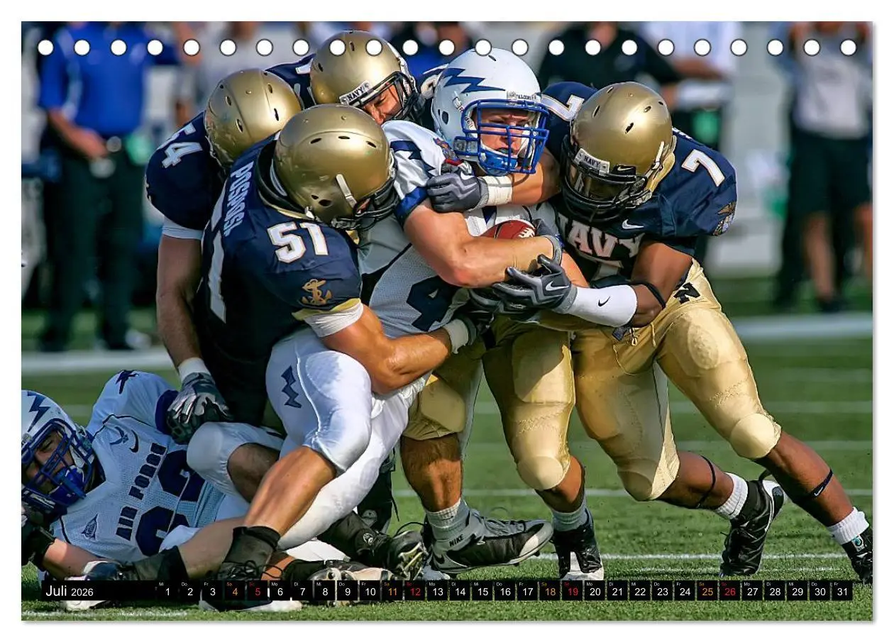 Bild: 9783516048476 | Kraft und Taktik - American Football (Tischkalender 2026 DIN A5...