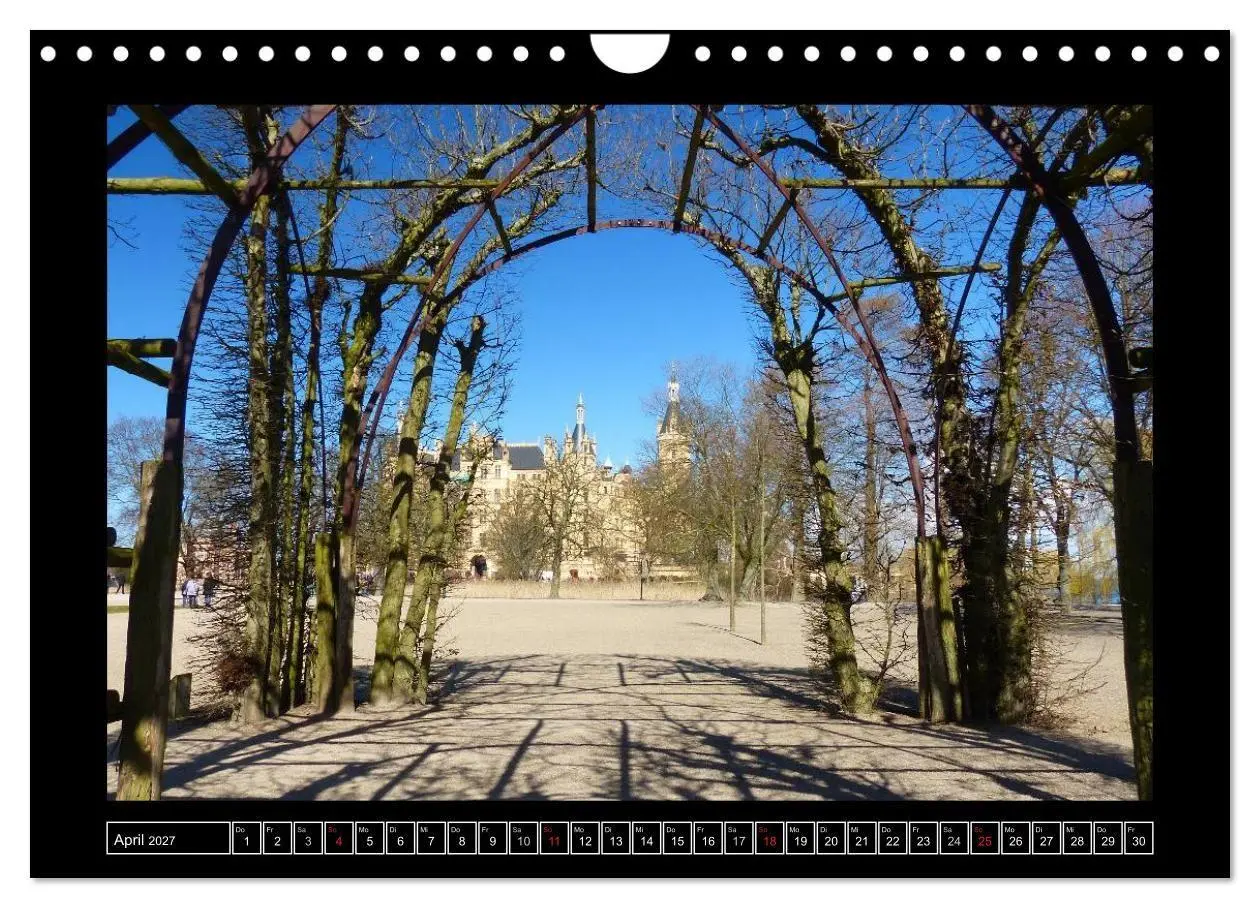 Bild: 9783594029176 | Residenzstadt Schwerin (Wandkalender 2027 DIN A4 quer), CALVENDO...