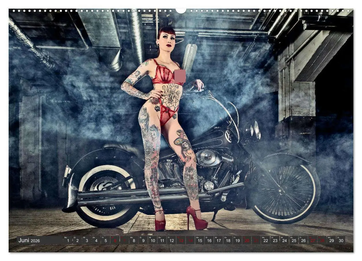 Bild: 9783457399576 | Motorräder und Sexy Girls (hochwertiger Premium Wandkalender 2026...