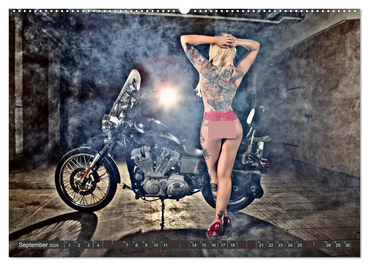Bild: 9783457399576 | Motorräder und Sexy Girls (hochwertiger Premium Wandkalender 2026...